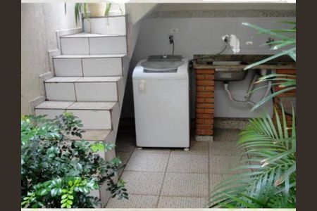 Casa à venda com 240m², 3 quartos e 4 vagas