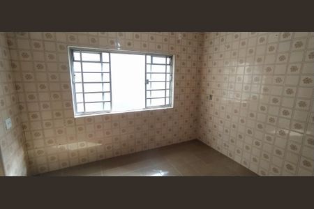 Casa à venda com 240m², 2 quartos e sem vaga