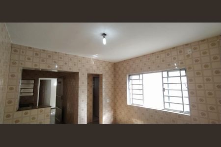 Casa à venda com 240m², 2 quartos e sem vaga