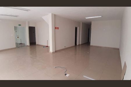 Casa à venda com 326m², 10 quartos e 8 vagas