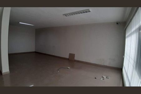 Casa à venda com 326m², 10 quartos e 8 vagas