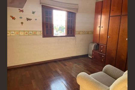 Casa à venda com 254m², 3 quartos e 5 vagas