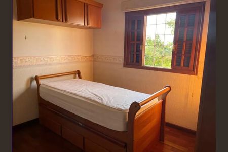 Casa à venda com 254m², 3 quartos e 5 vagas