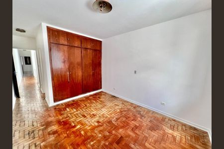 Casa à venda com 165m², 3 quartos e 2 vagas