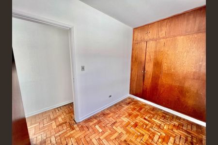 Casa à venda com 165m², 3 quartos e 2 vagas