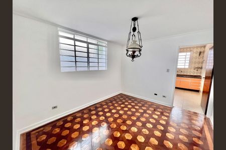 Casa à venda com 165m², 3 quartos e 2 vagas