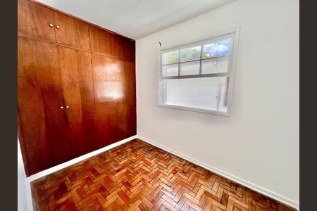 Casa à venda com 165m², 3 quartos e 2 vagas