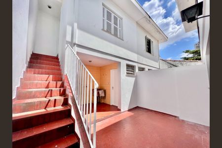 Casa à venda com 165m², 3 quartos e 2 vagas