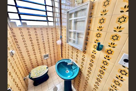 Casa à venda com 165m², 3 quartos e 2 vagas