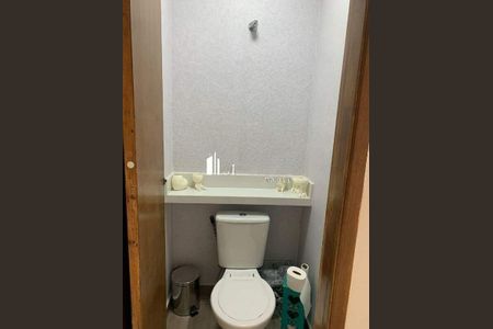 Casa à venda com 100m², 3 quartos e 2 vagas