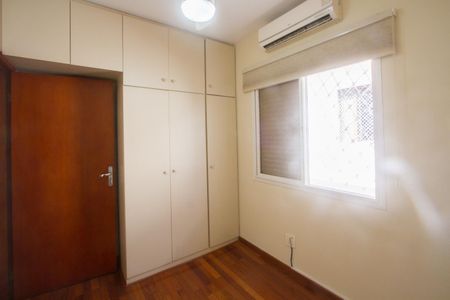 Casa à venda com 220m², 3 quartos e 2 vagasQuarto 2