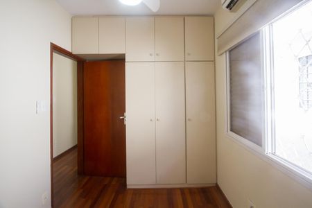 Casa à venda com 220m², 3 quartos e 2 vagasQuarto 2