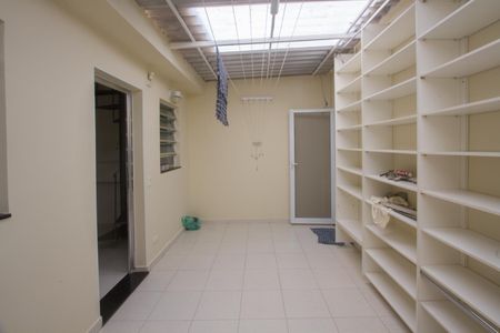 Casa à venda com 220m², 3 quartos e 2 vagasÁrea comum