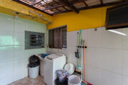 Casa à venda com 60m², 2 quartos e 2 vagas Casa à venda com 60m², 2 quartos e 2 vagasÁrea de Serviço