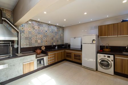 Casa à venda com 250m², 4 quartos e 2 vagas Casa à venda com 250m², 4 quartos e 2 vagasÁrea de Serviço