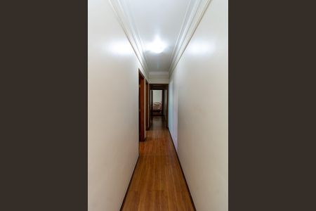 Casa à venda com 250m², 4 quartos e 2 vagas Casa à venda com 250m², 4 quartos e 2 vagasCorredor - Quartos