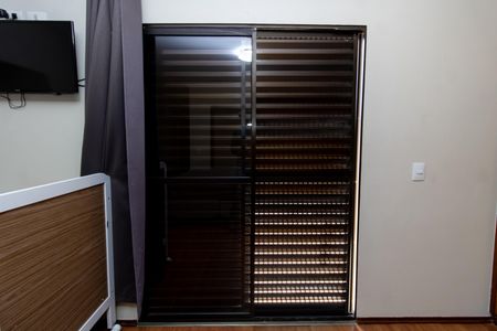 Casa à venda com 250m², 4 quartos e 2 vagas Casa à venda com 250m², 4 quartos e 2 vagasVaranda da Suíte 2