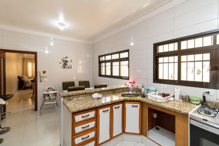 Casa à venda com 250m², 4 quartos e 2 vagas Casa à venda com 250m², 4 quartos e 2 vagasCozinha