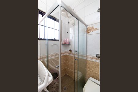 Casa à venda com 250m², 4 quartos e 2 vagas Casa à venda com 250m², 4 quartos e 2 vagasBanheiro da Suíte 2