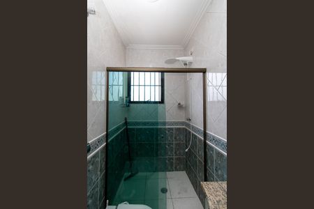 Casa à venda com 250m², 4 quartos e 2 vagas Casa à venda com 250m², 4 quartos e 2 vagasBanheiro Social