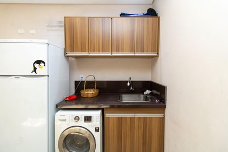 Casa à venda com 250m², 4 quartos e 2 vagas Casa à venda com 250m², 4 quartos e 2 vagasÁrea de Serviço