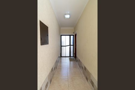Casa à venda com 250m², 4 quartos e 2 vagas Casa à venda com 250m², 4 quartos e 2 vagasEntrada