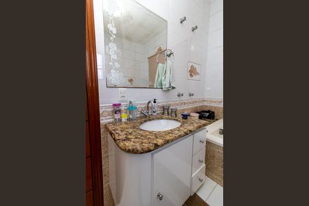 Casa à venda com 250m², 4 quartos e 2 vagas Casa à venda com 250m², 4 quartos e 2 vagasBanheiro da Suíte 2