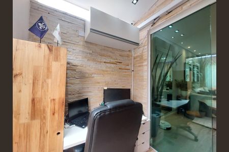 Casa de condomínio à venda com 118m², 2 quartos e 2 vagasEscritório