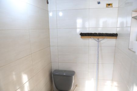 Casa à venda com 100m², 4 quartos e sem vagaBanheiro 1