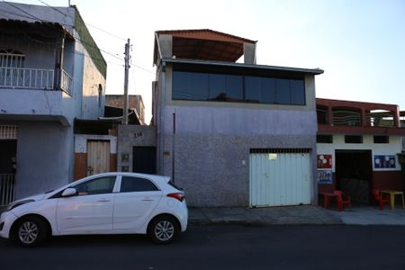 Casa à venda com 100m², 4 quartos e sem vagaFachada