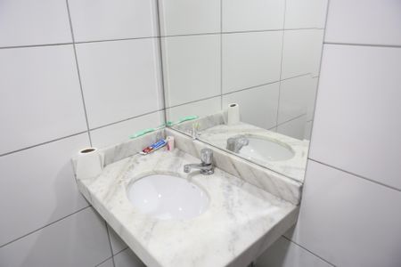 Casa à venda com 100m², 4 quartos e sem vagaBanheiro da Suíte