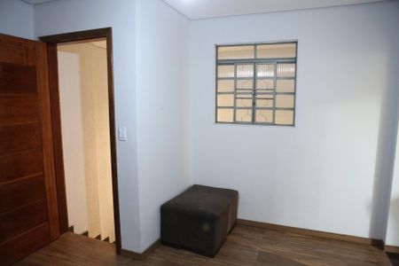 Casa à venda com 100m², 4 quartos e sem vagaSala
