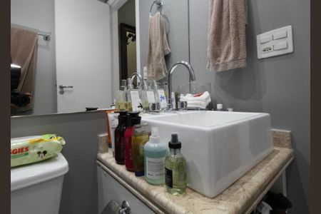 Apartamento para alugar com 69m², 2 quartos e 2 vagasBanheiro Suíte