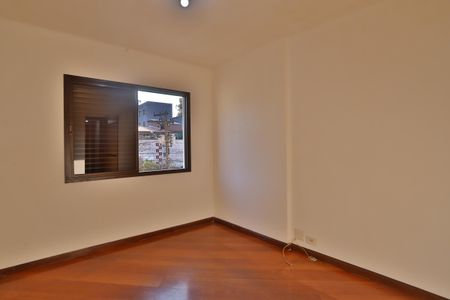 Apartamento à venda com 221m², 3 quartos e 2 vagasQuarto 1