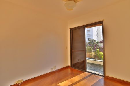 Apartamento à venda com 221m², 3 quartos e 2 vagasQuarto 2