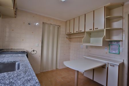 Apartamento à venda com 221m², 3 quartos e 2 vagasCozinha