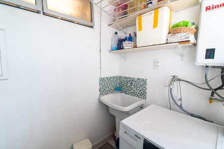 Apartamento à venda com 70m², 2 quartos e 1 vagaÁrea de Serviço