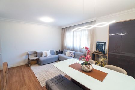 Apartamento à venda com 70m², 2 quartos e 1 vagaSala