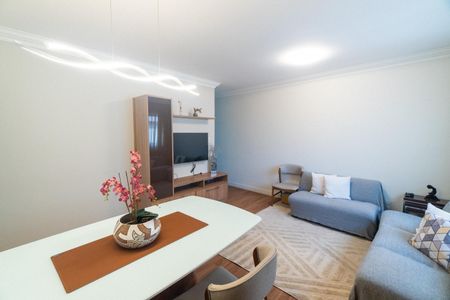 Apartamento à venda com 70m², 2 quartos e 1 vagaSala