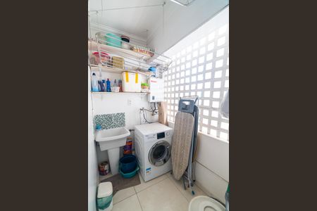 Apartamento à venda com 70m², 2 quartos e 1 vagaÁrea de Serviço