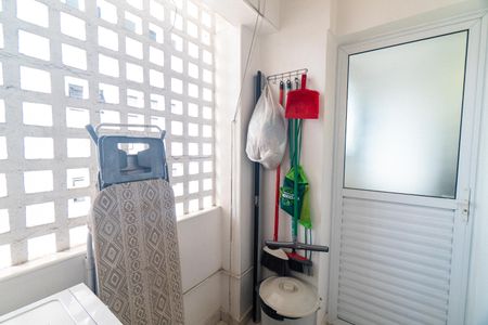 Apartamento à venda com 70m², 2 quartos e 1 vagaÁrea de Serviço