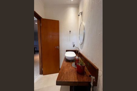 Casa à venda com 235m², 3 quartos e 4 vagas Casa à venda com 235m², 3 quartos e 4 vagasLavabo