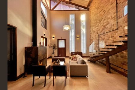 Casa à venda com 235m², 3 quartos e 4 vagas Casa à venda com 235m², 3 quartos e 4 vagasSala