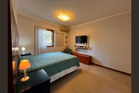 Casa à venda com 235m², 3 quartos e 4 vagas Casa à venda com 235m², 3 quartos e 4 vagasSuíte 3