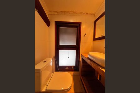 Casa à venda com 235m², 3 quartos e 4 vagas Casa à venda com 235m², 3 quartos e 4 vagasBanheiro da Suíte 2