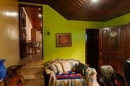 Casa à venda com 120m², 2 quartos e 1 vaga Casa à venda com 120m², 2 quartos e 1 vagaSala