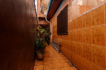 Casa à venda com 120m², 2 quartos e 1 vaga Casa à venda com 120m², 2 quartos e 1 vagaCorredor lateral