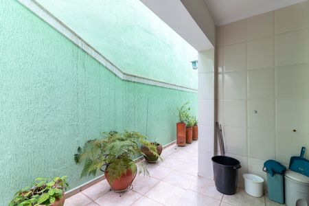 Casa à venda com 170m², 3 quartos e 2 vagasÁrea de Serviço