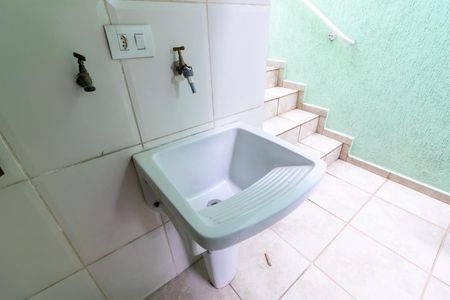 Casa à venda com 170m², 3 quartos e 2 vagasÁrea de Serviço