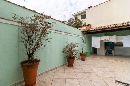 Casa à venda com 170m², 3 quartos e 2 vagasQuintal